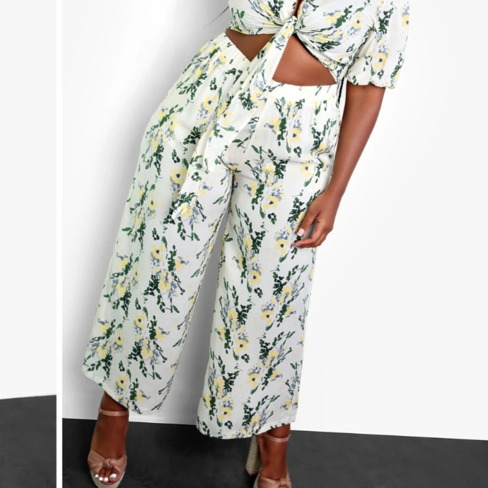 Wide leg pants